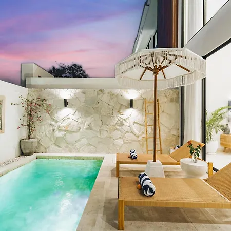 8Mins Ride To Beach, Batu Bolong Villa, 2Br Pool